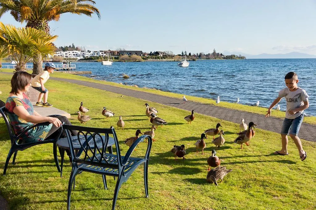 Oasis Beach Motel Taupo 4*,  Nový Zéland